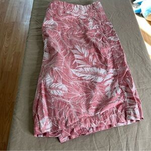 Izod saltwater floral red shorts men’s 40”W